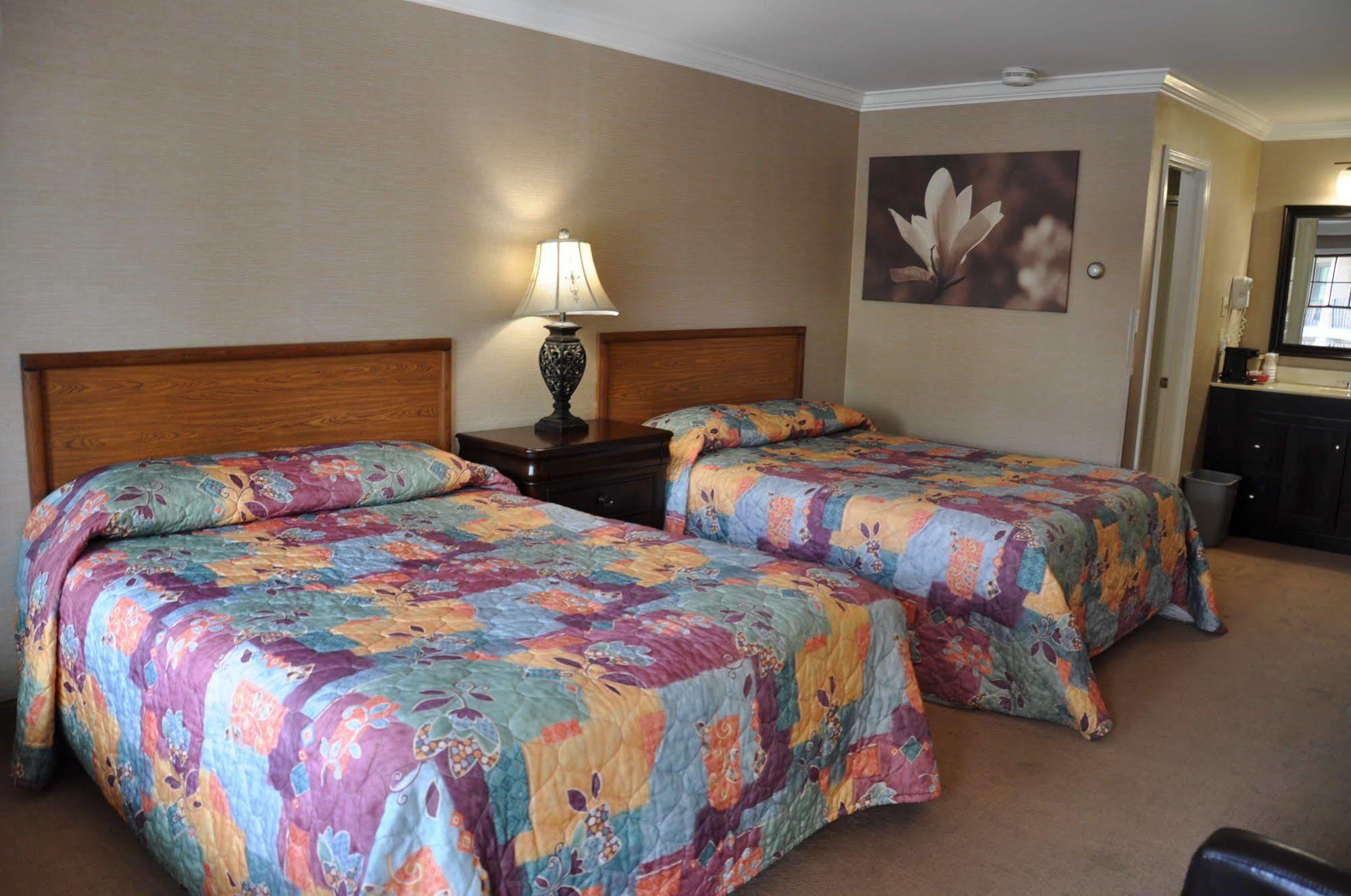 West Point Motel 하이랜드폴스 외부 사진